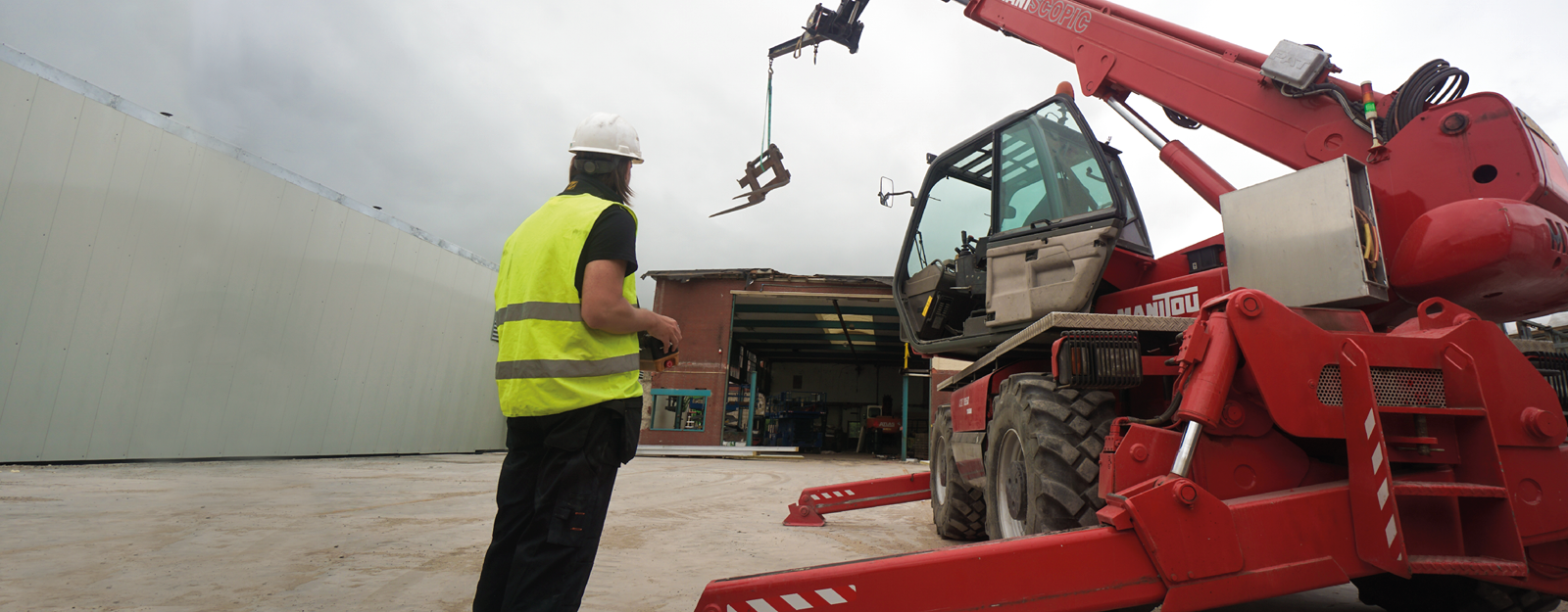 Tele Radio at APEX 2026 with wireless control for safer, more precise and flexible work at height