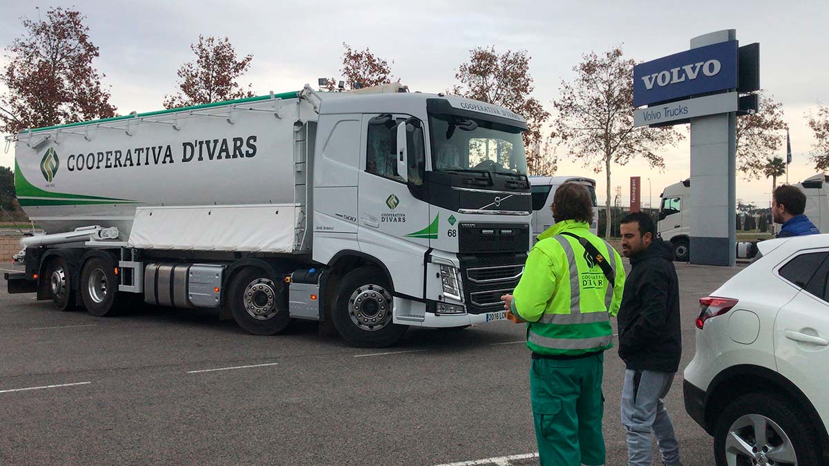 Operario de control remoto en camiones